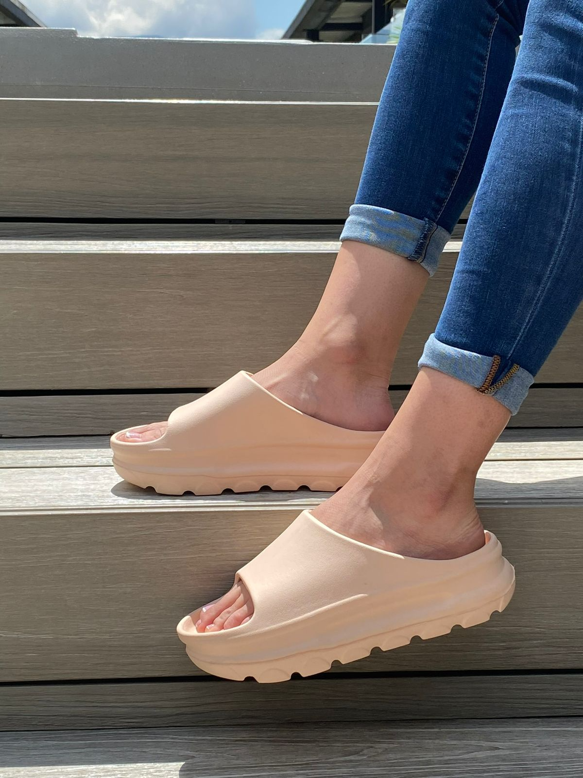 Sandalia Confort – Comodidad y Estilo en Cada Paso